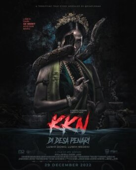 Постер к фильму KKN di Desa Penari: Luwih Dowo, Luwih Medeni онлайн бесплатно в 720р и HD